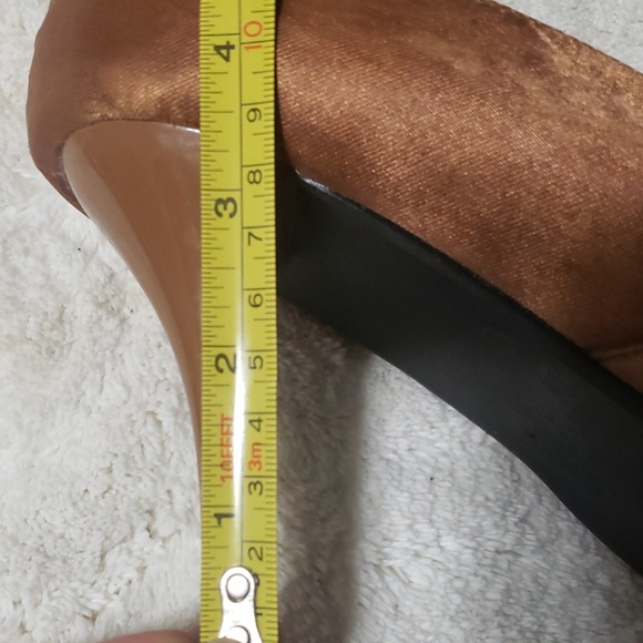 👠Delicious copper colored heels👠 - Picture 3 of 8